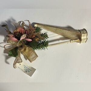 Vintage Home Interiors Floral Harp
Christmas Hanging Decoration
